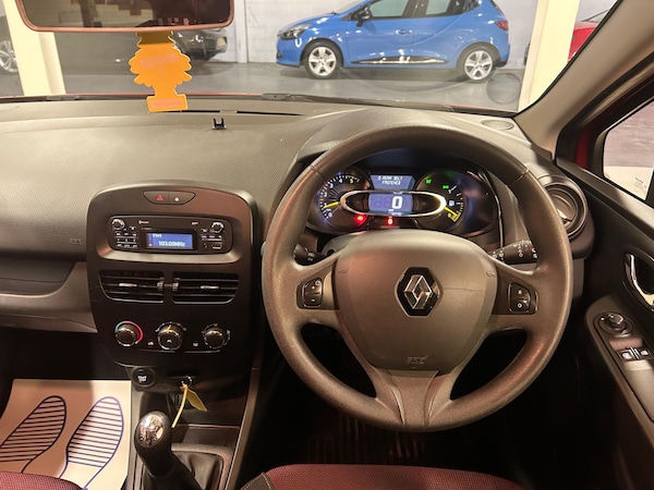 Used Renault Clio 2013 for sale - 75696447: Photo 26