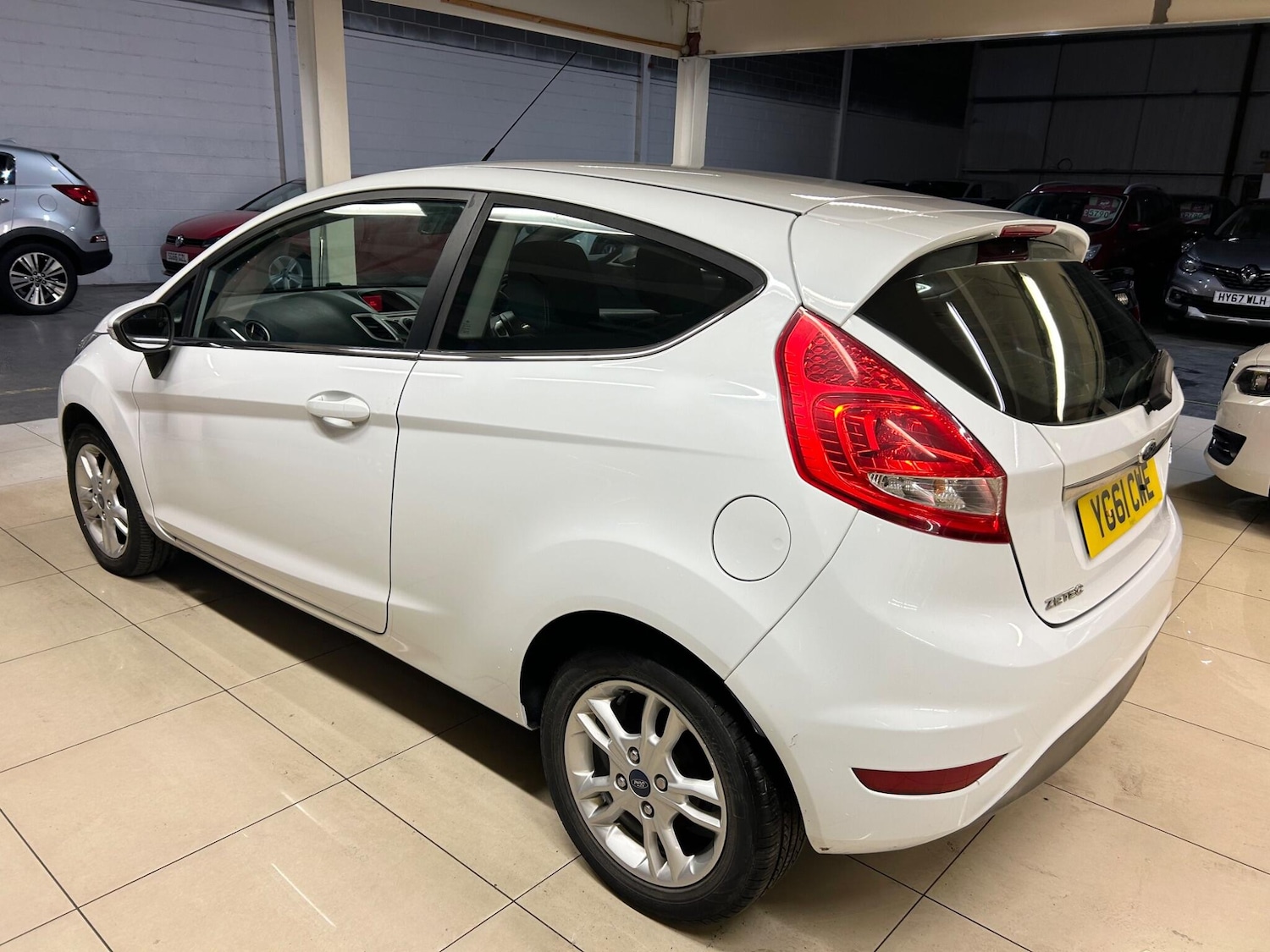 Used Ford Fiesta 2011 for sale - 76377821: Photo 5