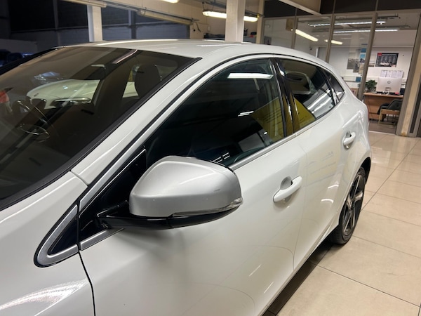 Used Volvo V40 2014 for sale - 76251271: Photo 16