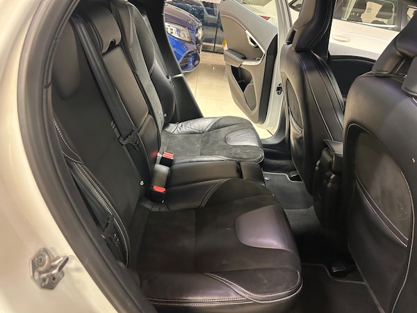 Used Volvo V40 2014 for sale - 76251271: Photo 20