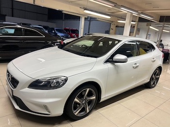 Used Volvo V40 2014 for sale - 76251271: Photo 4