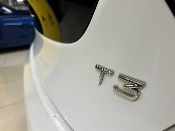 Used Volvo V40 2014 for sale - 76251271: Photo 8
