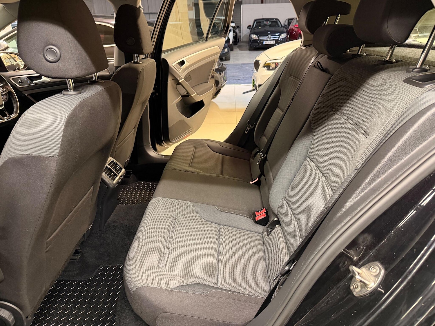 Used Volkswagen Golf 2013 for sale - 76667351: Photo 19