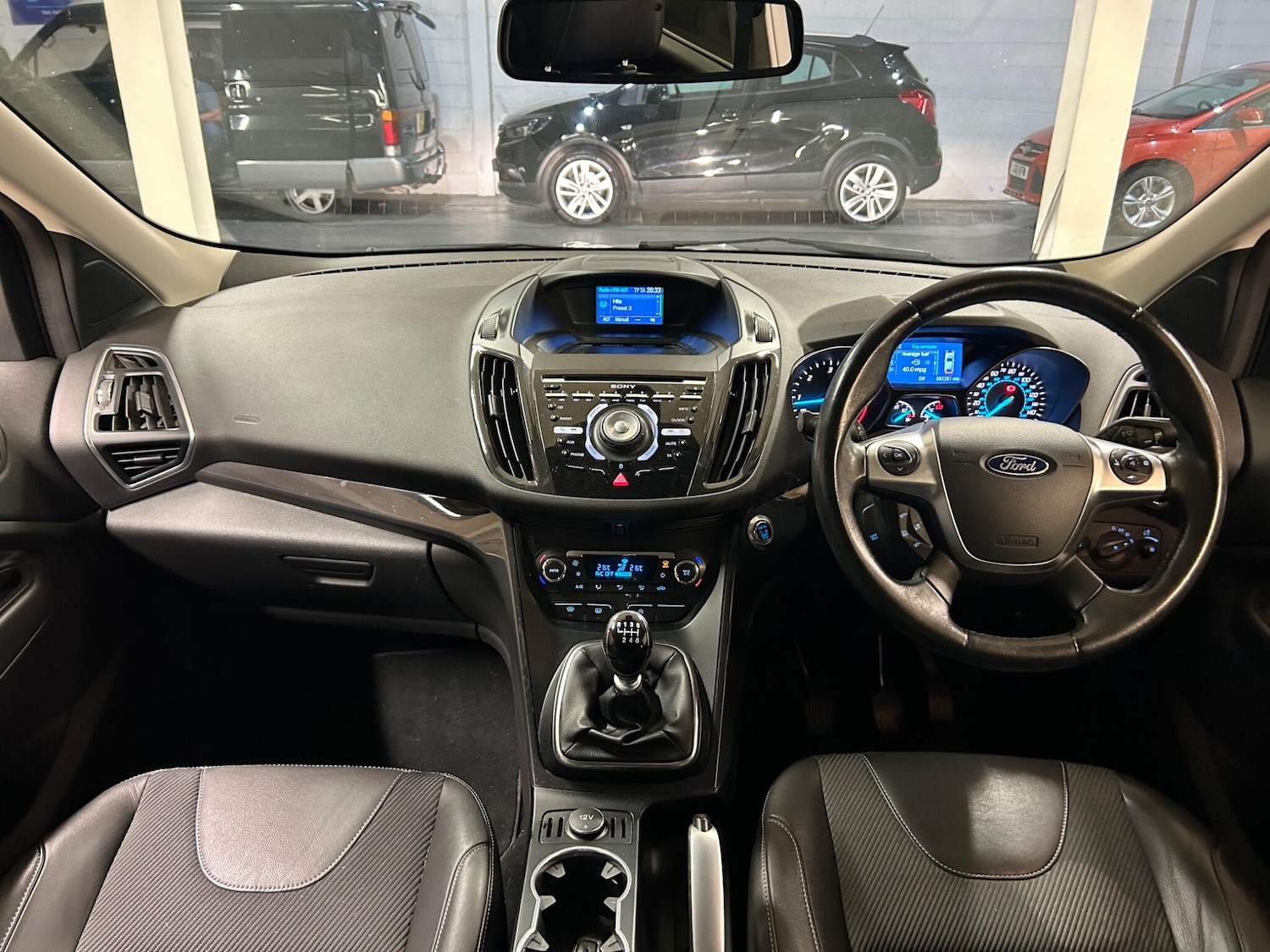 Used Ford Kuga 2015 for sale - 76189294: Photo 25