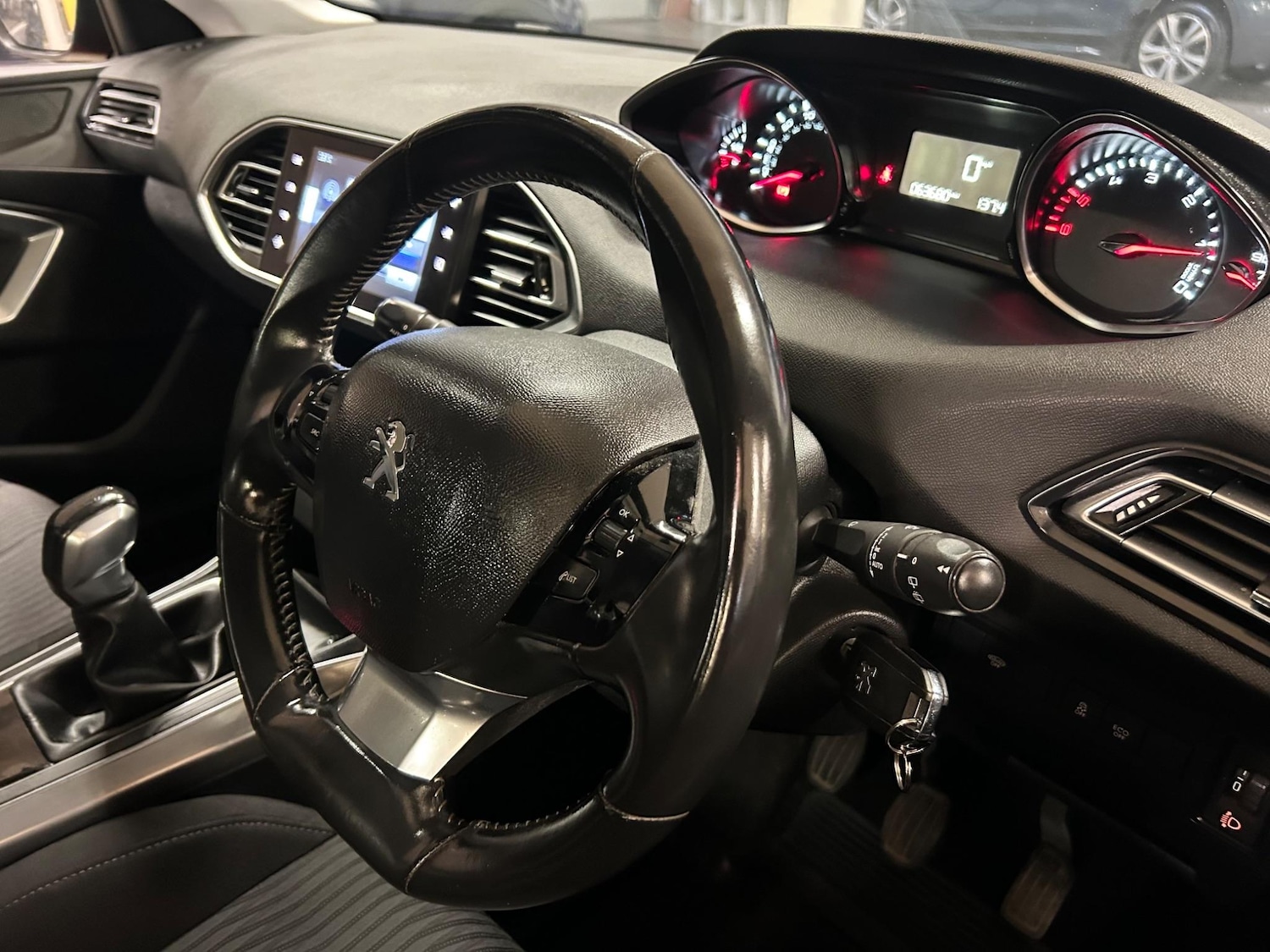 Used Peugeot 308 2016 for sale - 76592682: Photo 20