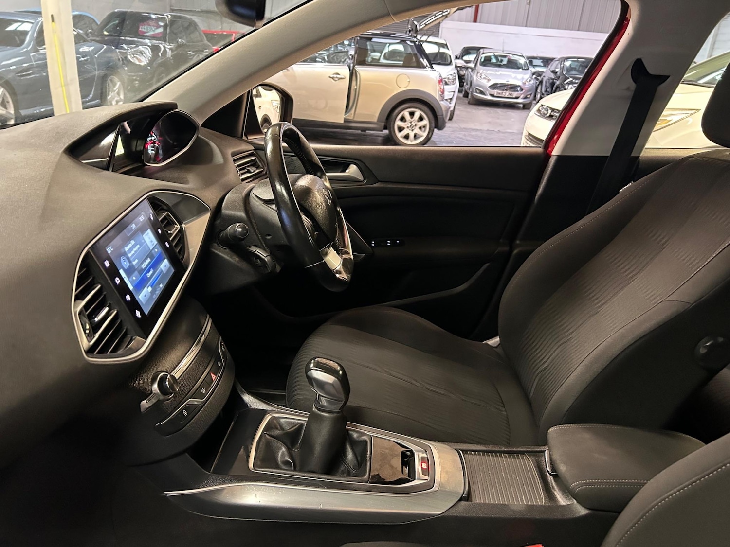 Used Peugeot 308 2016 for sale - 76592682: Photo 30