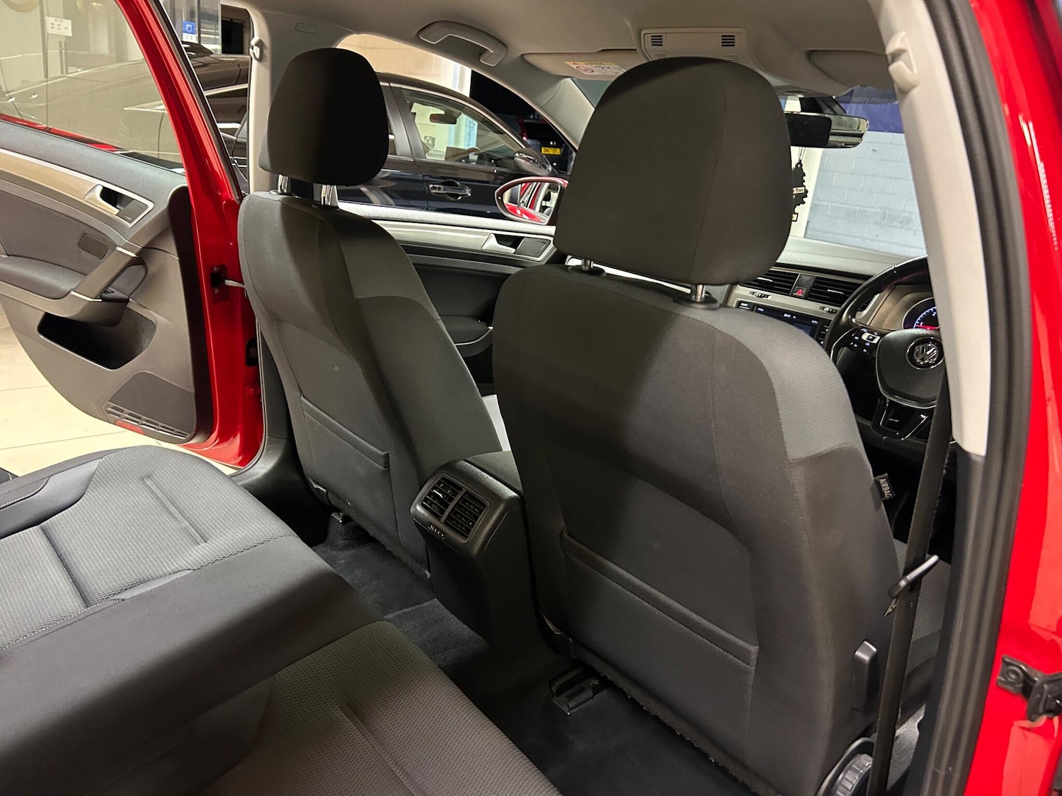 Used Volkswagen Golf 2016 for sale - 76337412: Photo 19