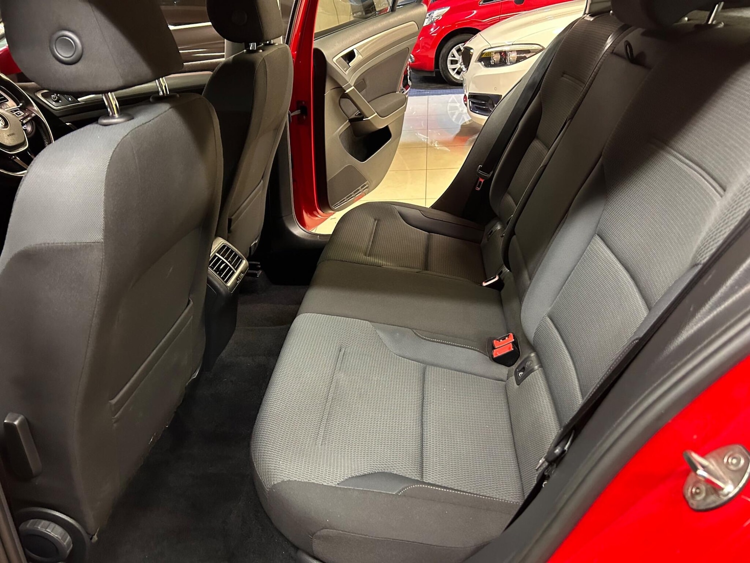Used Volkswagen Golf 2016 for sale - 76337412: Photo 23