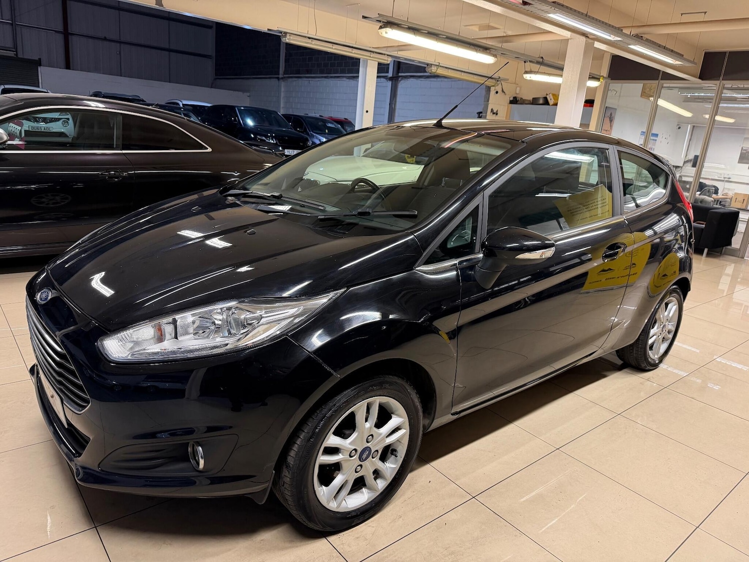 Used Ford Fiesta 2017 for sale - 76633556: Photo 4