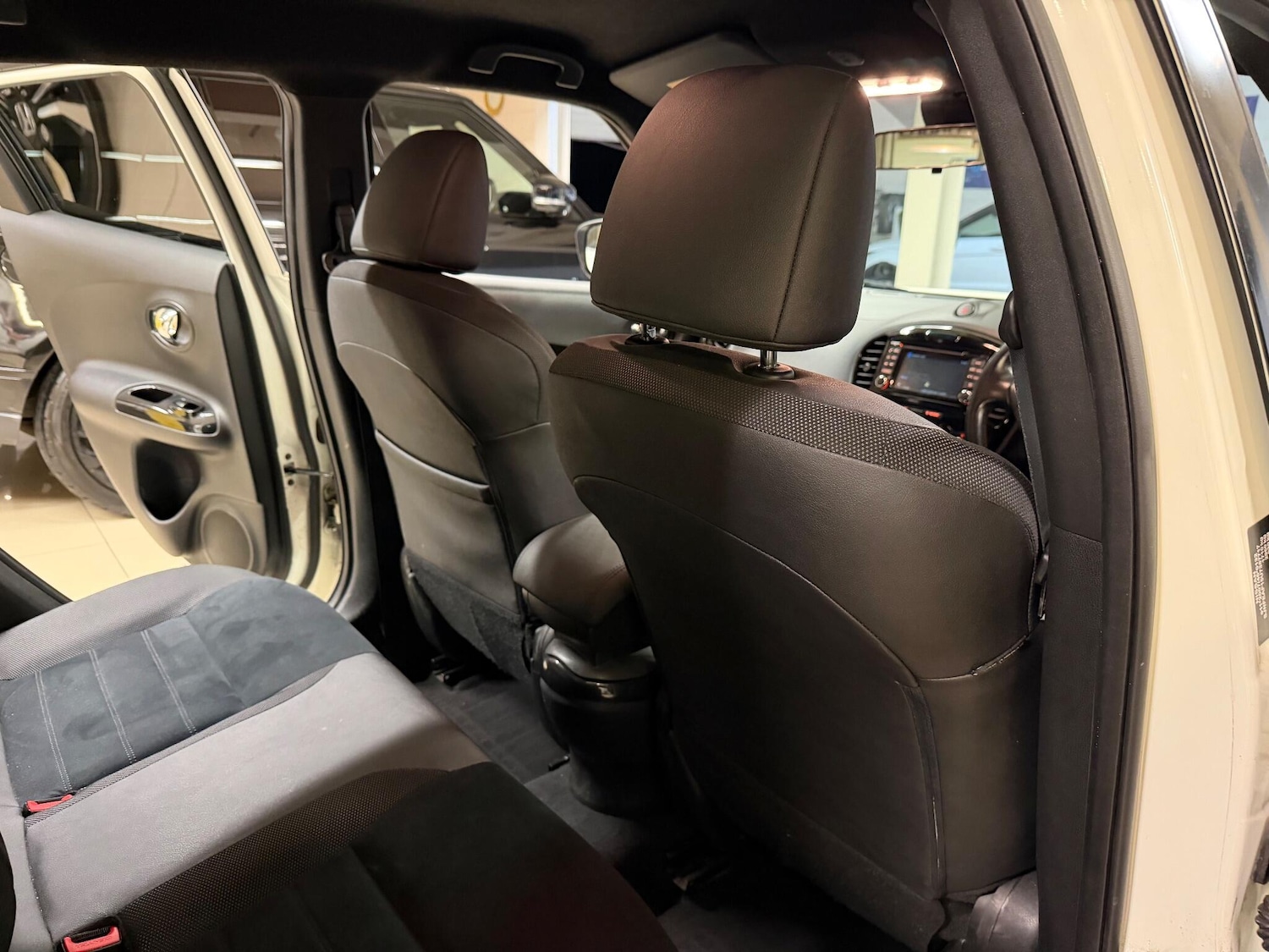 Used Nissan Juke 2017 for sale - 76632833: Photo 19