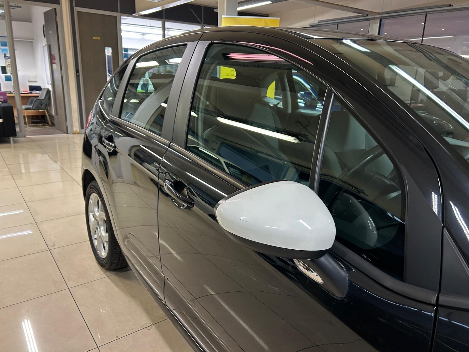 Citroen C3 (12) - 1.4i Black Euro 5 5dr - Image 14