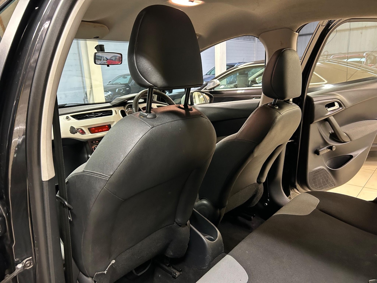 Citroen C3 (12) - 1.4i Black Euro 5 5dr - Image 21