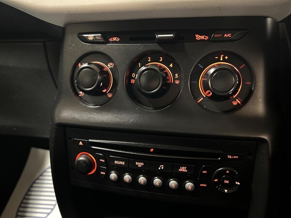Used Citroen C3 2012 for sale - 76318159: Photo 26