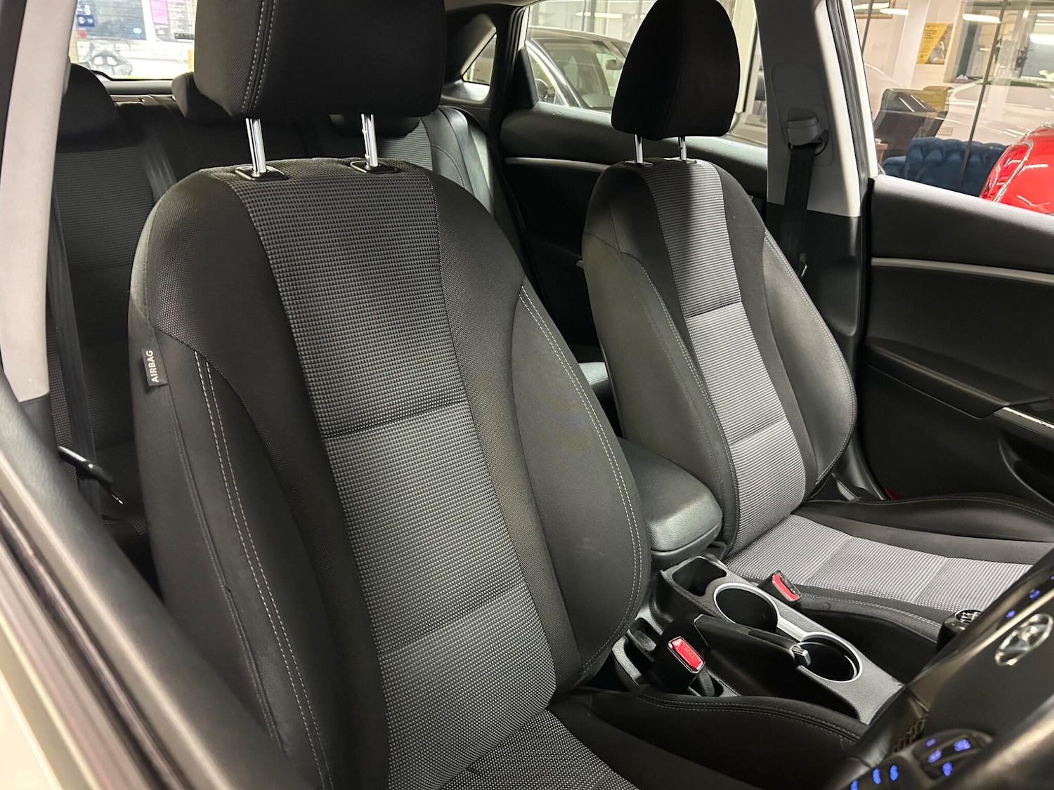 Used Hyundai i30 2014 for sale - 76446464: Photo 14