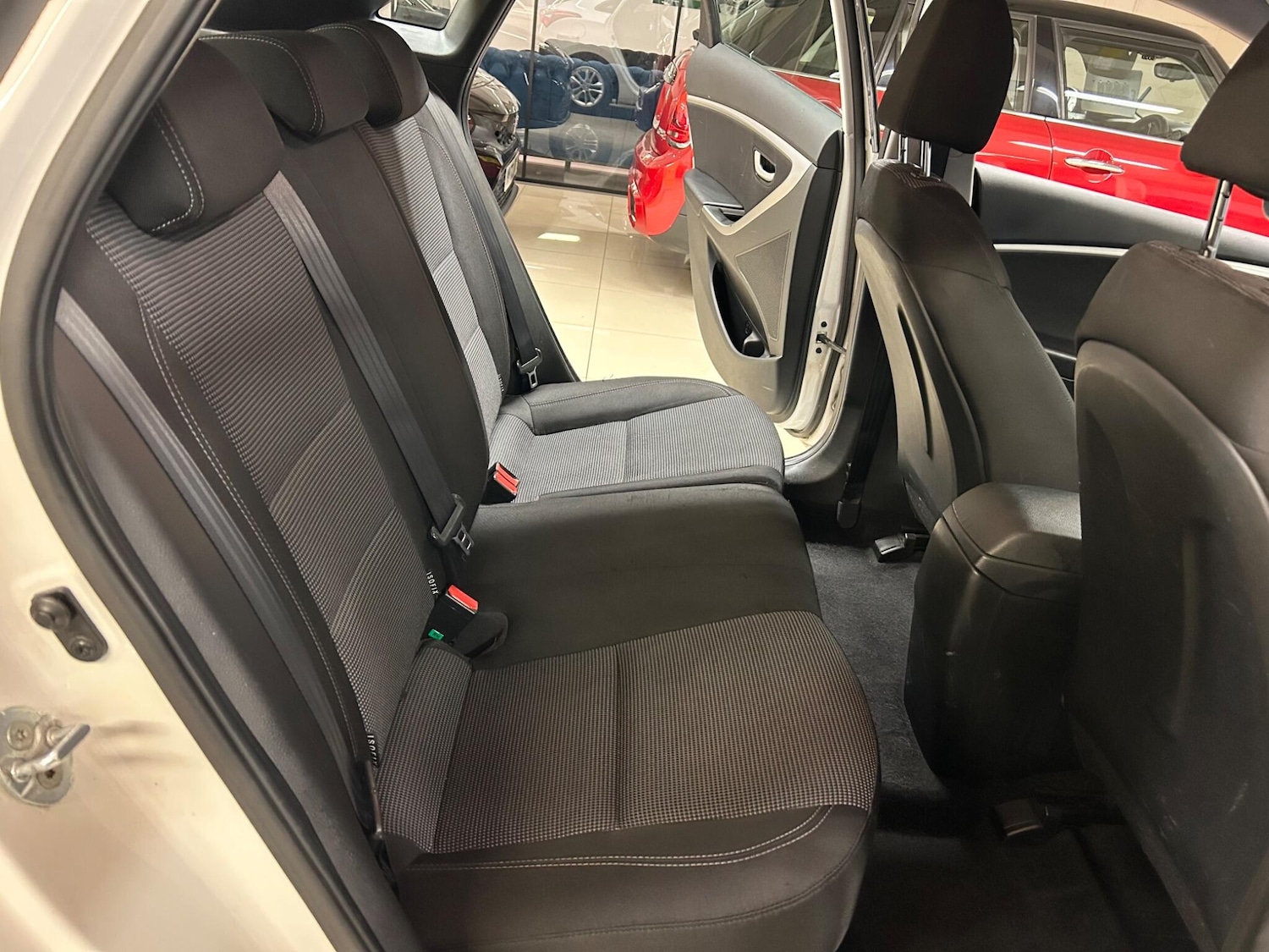 Used Hyundai i30 2014 for sale - 76446464: Photo 17