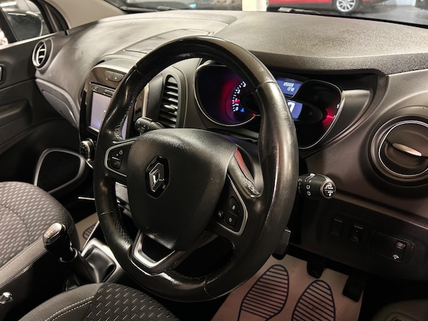 Used Renault Captur 2017 for sale - 76317843: Photo 17