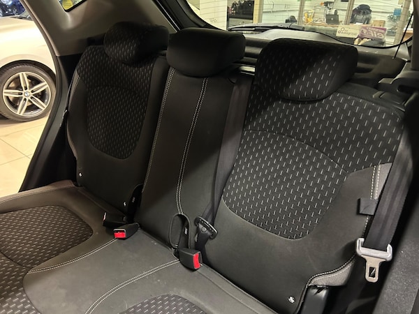 Used Renault Captur 2017 for sale - 76317843: Photo 23