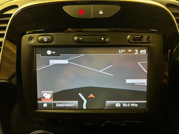 Used Renault Captur 2017 for sale - 76317843: Photo 28