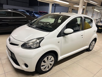 Used Toyota AYGO 2013 for sale - 76246615: Photo