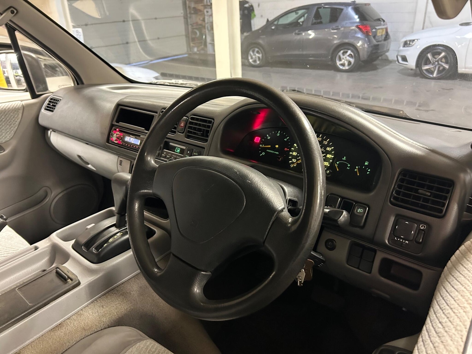 Used Mazda Bongo 2011 for sale - 76715304: Photo 15