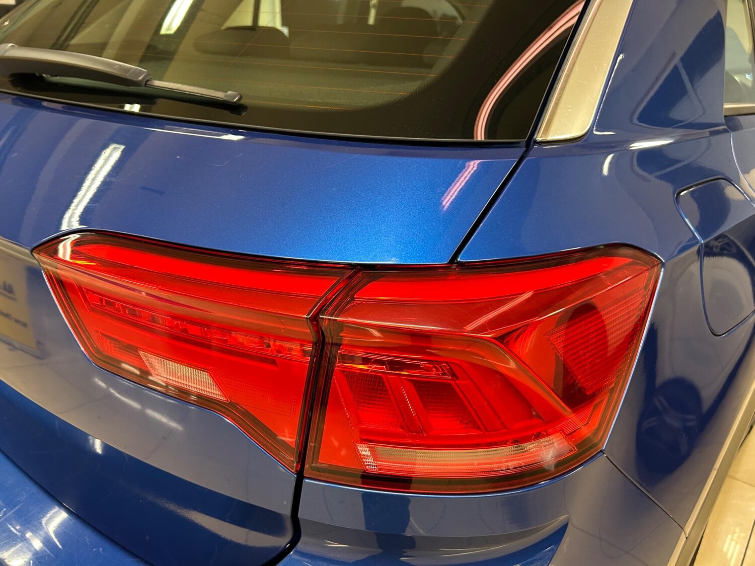 Used Volkswagen T-Roc 2018 for sale - 76151931: Photo 12