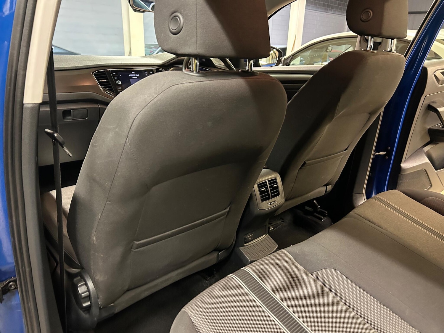 Used Volkswagen T-Roc 2018 for sale - 76151931: Photo 23