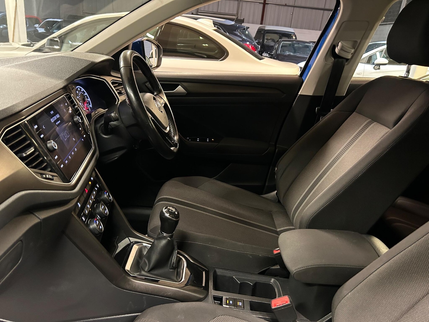 Used Volkswagen T-Roc 2018 for sale - 76151931: Photo 29