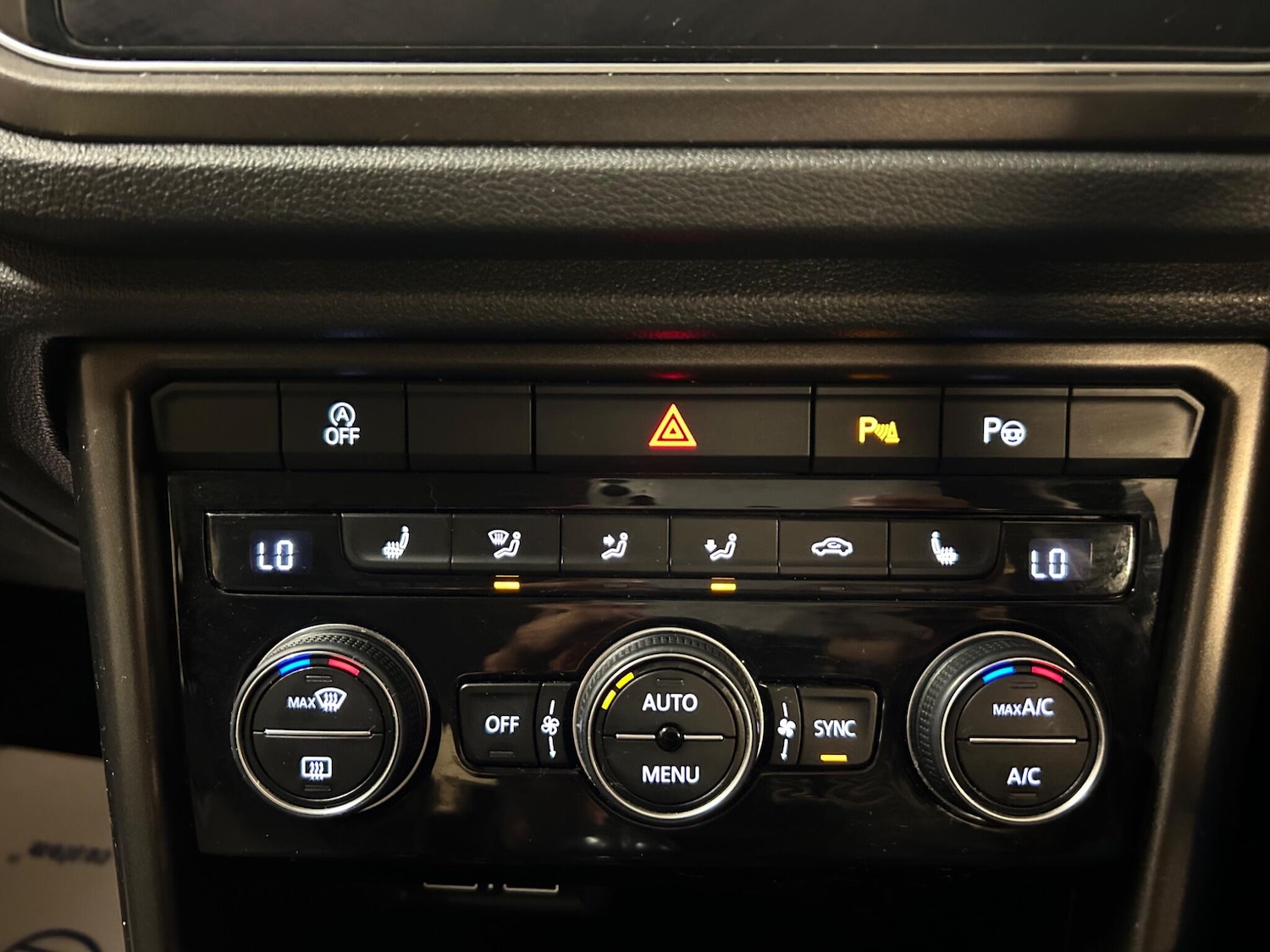 Used Volkswagen T-Roc 2018 for sale - 76151931: Photo 30