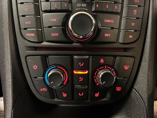 Used Vauxhall Meriva 2015 for sale - 76043353: Photo 20