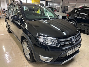 Used Dacia Sandero Stepway 2016 for sale - 76024695: Photo
