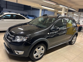 Used Dacia Sandero Stepway 2016 for sale - 76024695: Photo