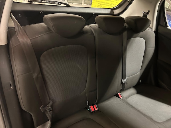 Used Hyundai i20 2012 for sale - 76189874: Photo 19