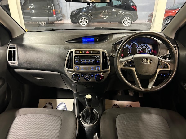 Used Hyundai i20 2012 for sale - 76189874: Photo 21