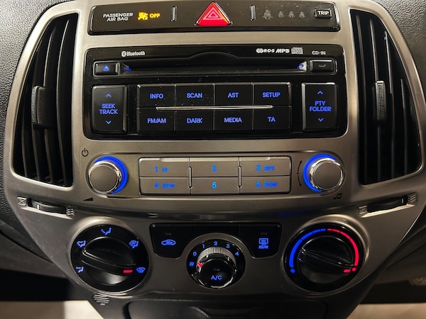 Used Hyundai i20 2012 for sale - 76189874: Photo 22