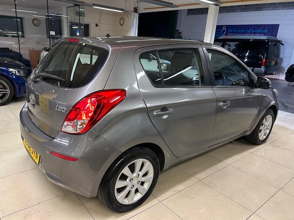 Used Hyundai i20 2012 for sale - 76189874: Photo 7