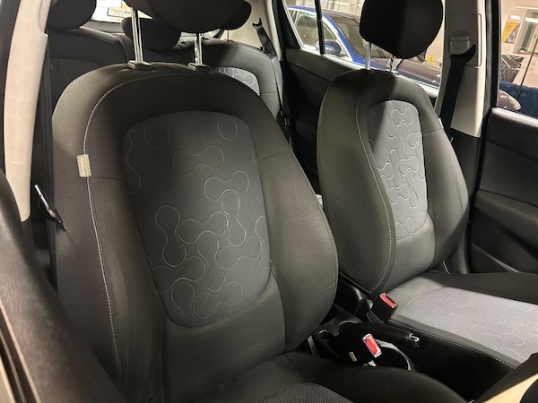 Used Hyundai i20 2011 for sale - 76188963: Photo 13