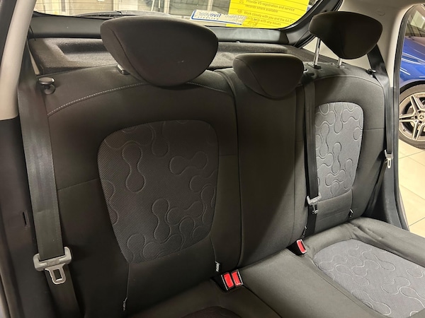 Used Hyundai i20 2011 for sale - 76188963: Photo 17