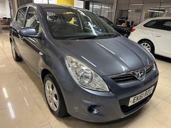Used Hyundai i20 2011 for sale - 76188963: Photo