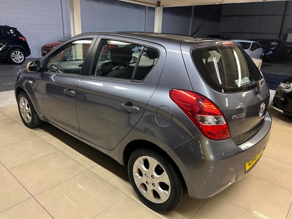 Used Hyundai i20 2011 for sale - 76188963: Photo 5