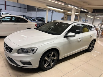 Used Volvo V60 2015 for sale - 75926866: Photo