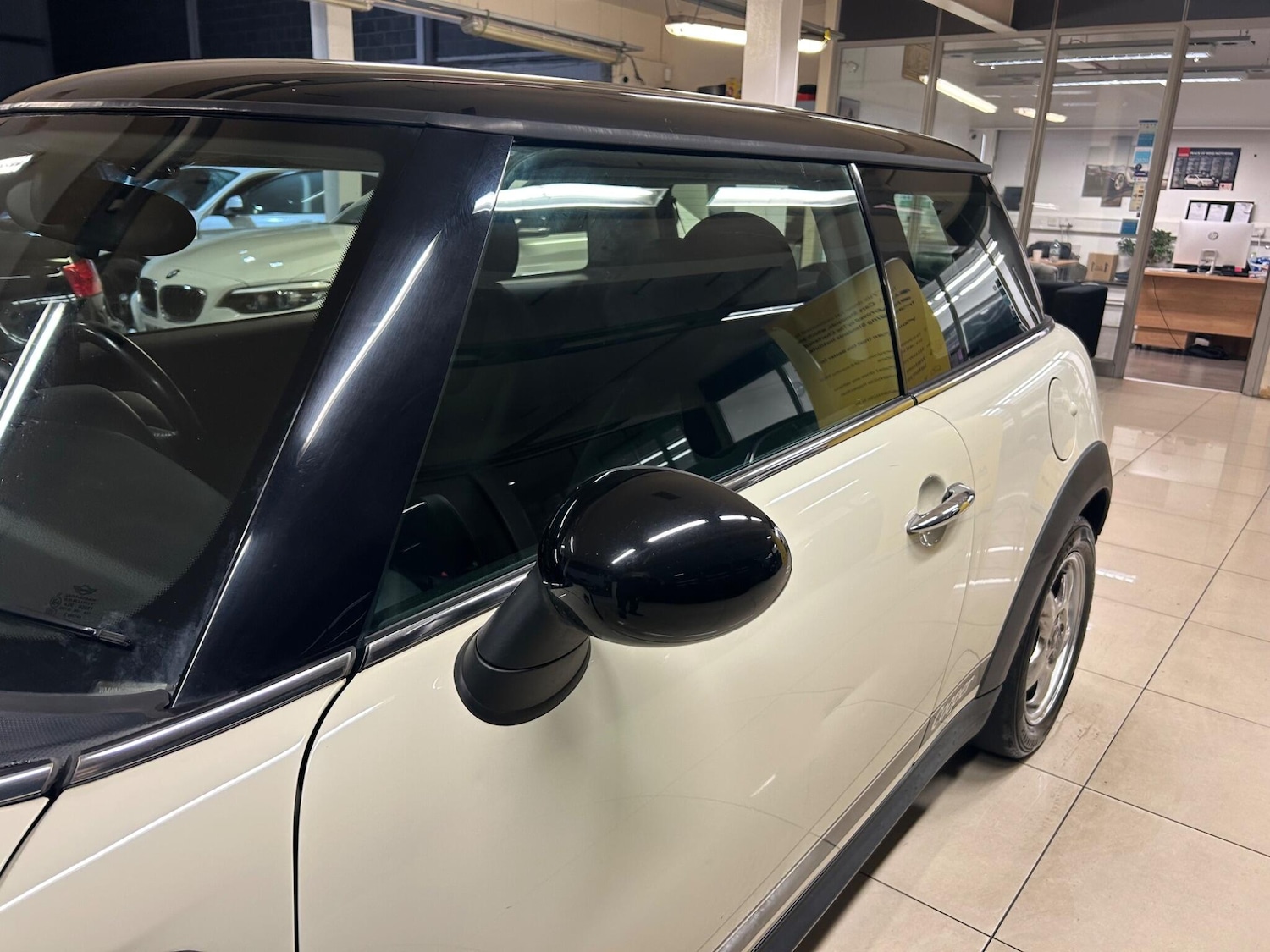 Used MINI Hatch 2010 for sale - 76592433: Photo 9