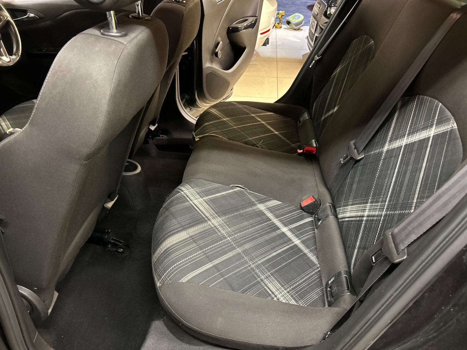 Used Vauxhall Corsa 2015 for sale - 76484727: Photo 24