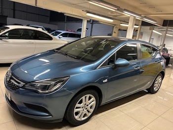 Used Vauxhall Astra 2016 for sale - 76432392: Photo