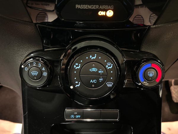Used Ford Fiesta 2016 for sale - 76318095: Photo 23