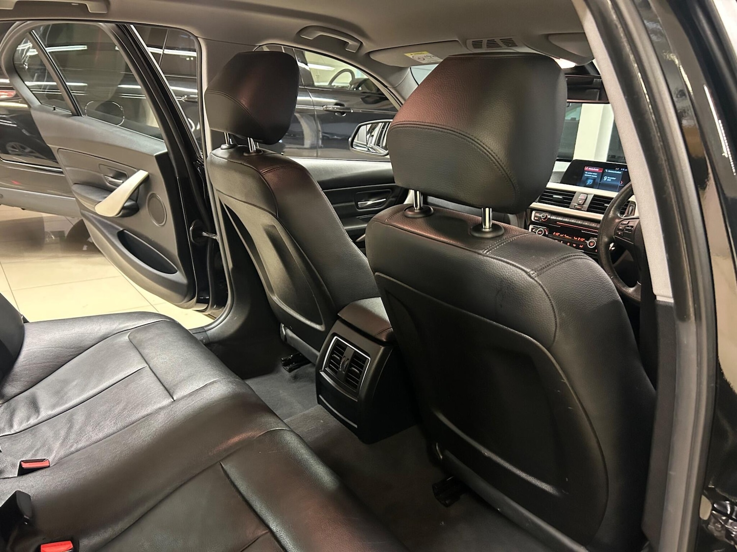 Used BMW 3 Series 2017 for sale - 76528047: Photo 19