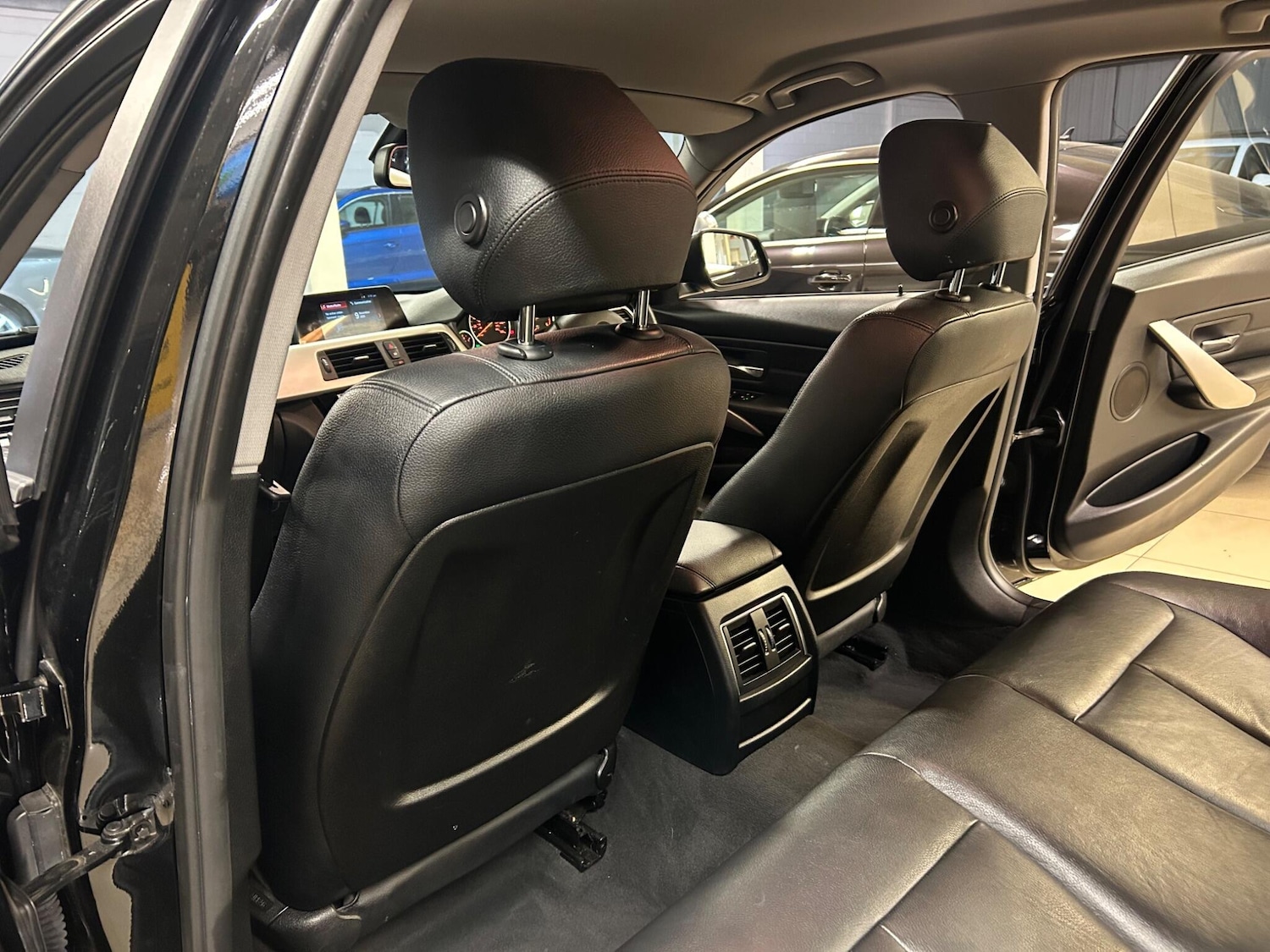 Used BMW 3 Series 2017 for sale - 76528047: Photo 22