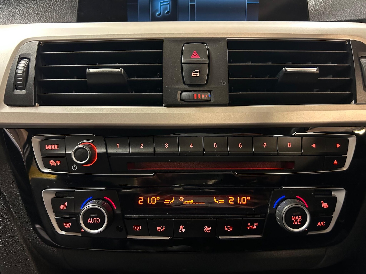 Used BMW 3 Series 2017 for sale - 76528047: Photo 27