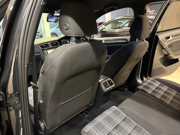 Used Volkswagen Golf 2016 for sale - 76306617: Photo 25
