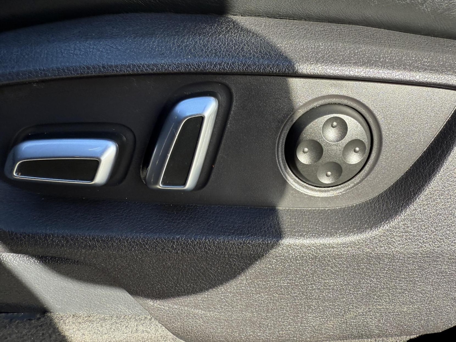 Used Audi Q7 2014 for sale - 77710775: Photo 23