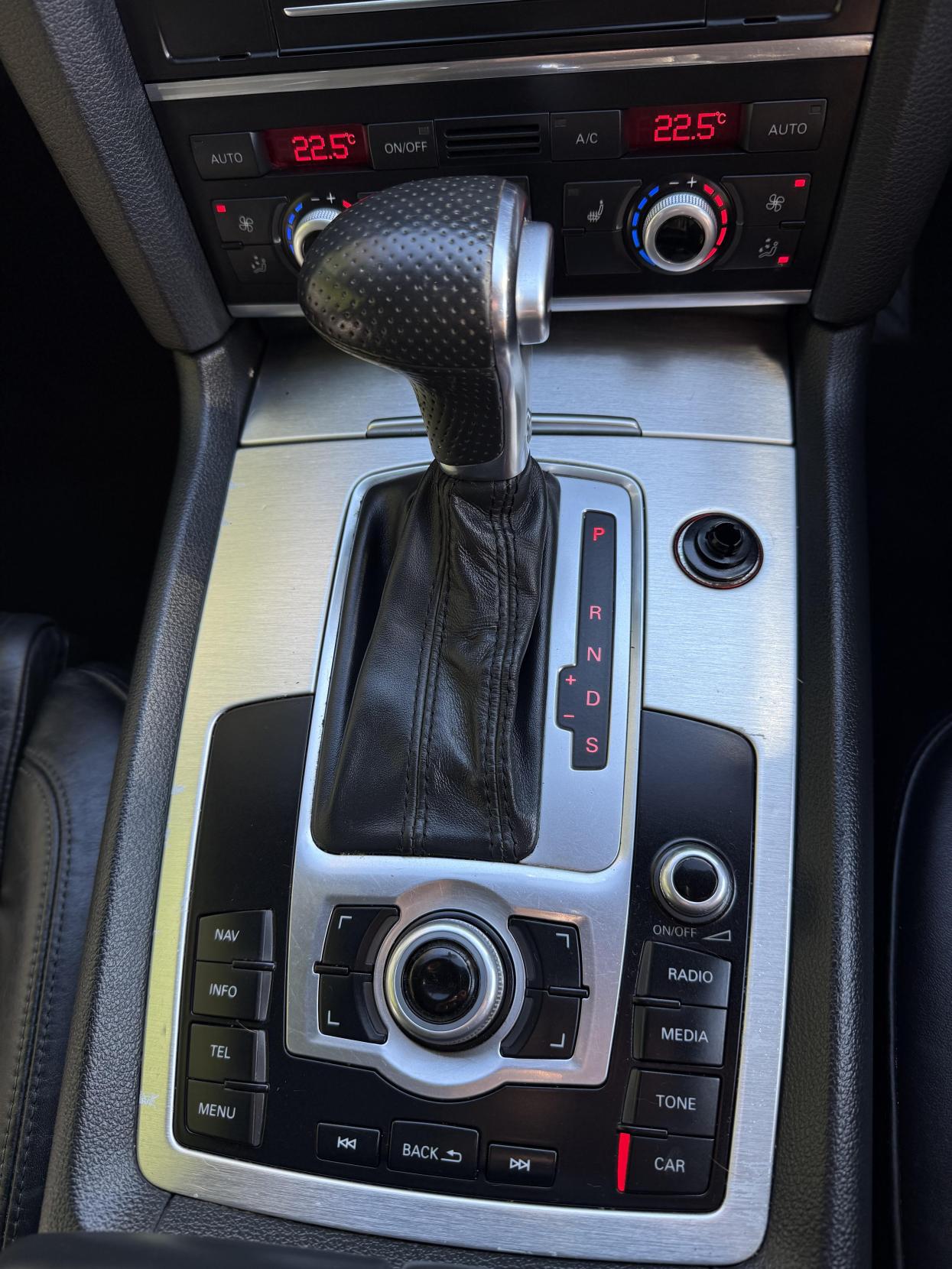 Used Audi Q7 2014 for sale - 77710775: Photo 33